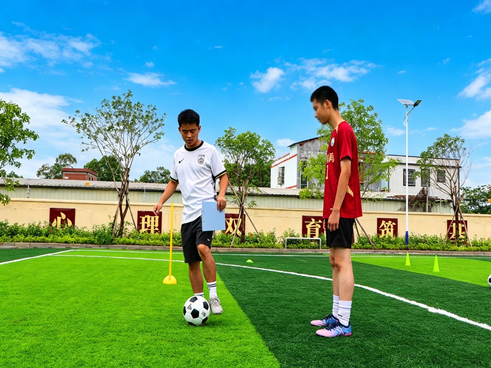 甘孜家长择校参考:如何为叛逆青少年选择正规教育机构